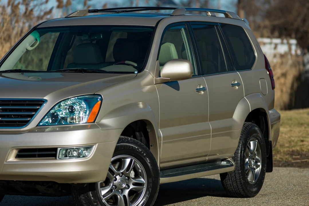 2008 Lexus GX 1st Gen - Image 28 of 31