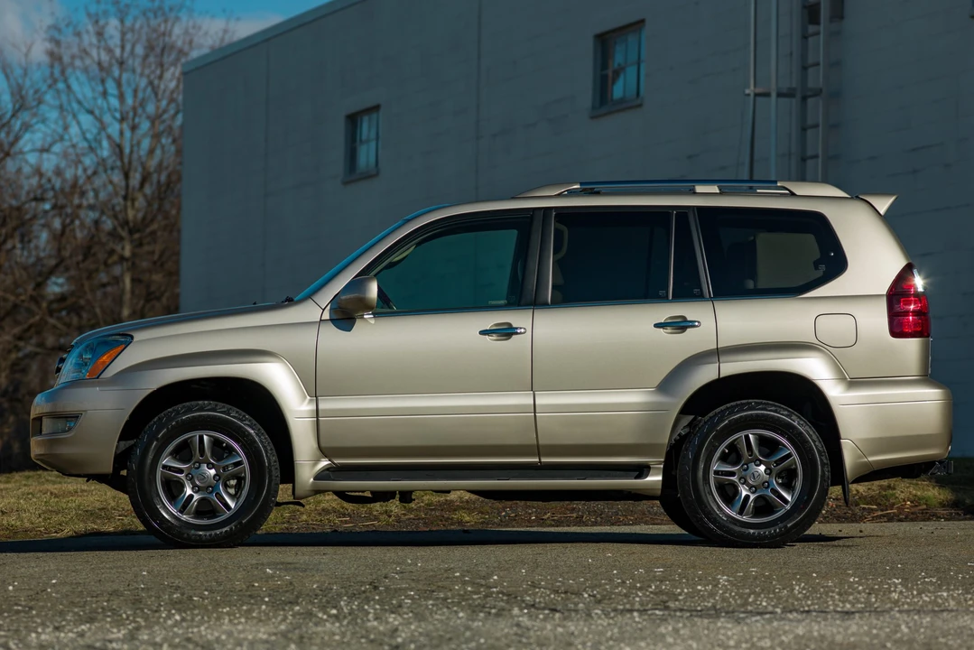 2008 Lexus GX 1st Gen - Image 9 of 31