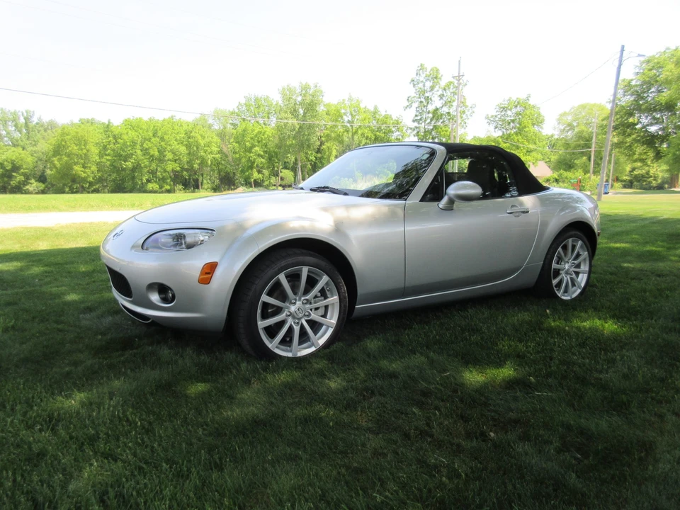 2008 Mazda NC MX-5 Miata - Image 3 of 31