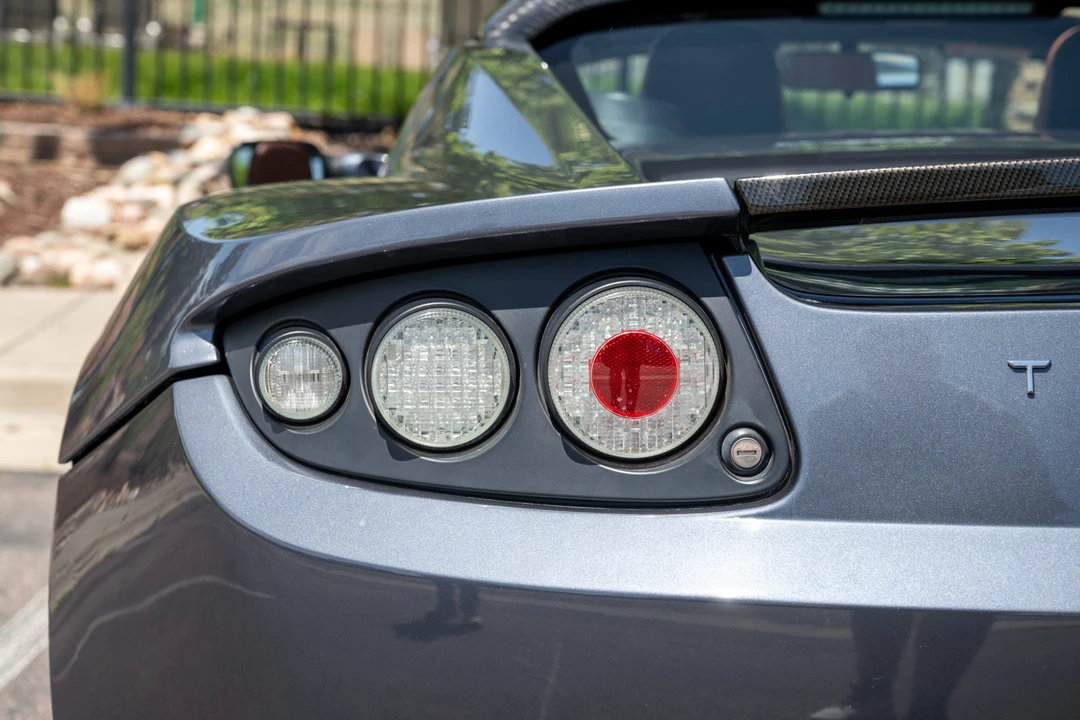 2008 Tesla Roadster - Image 29 of 31