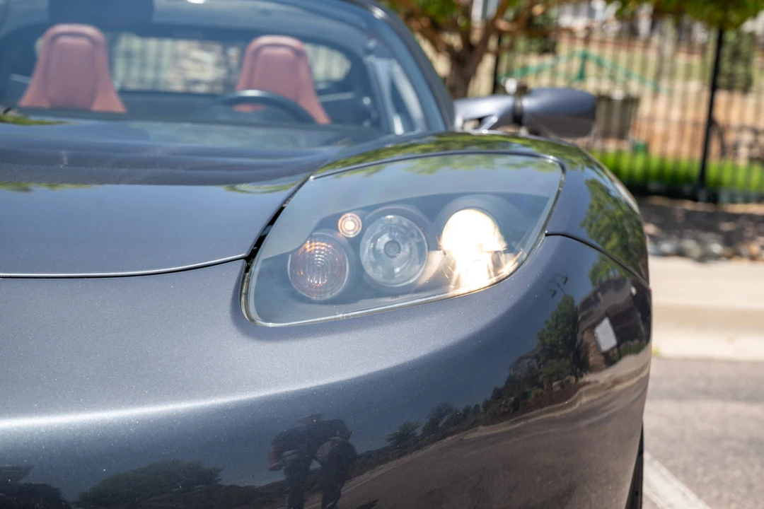 2008 Tesla Roadster - Image 23 of 31