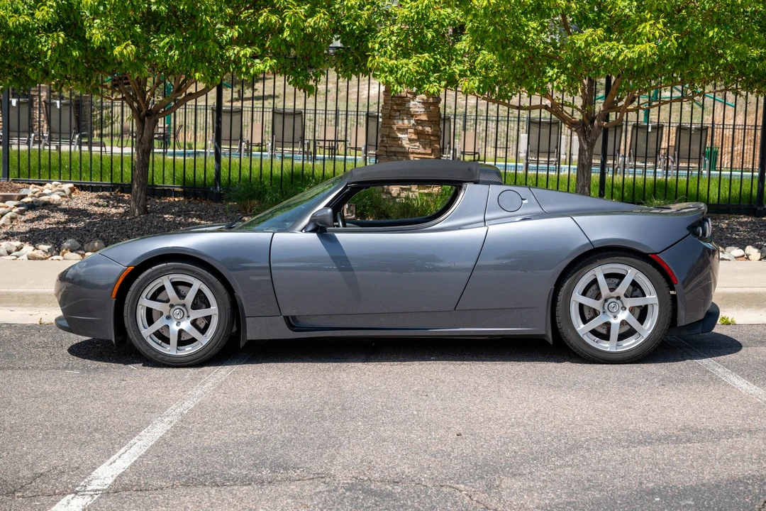 2008 Tesla Roadster - Image 14 of 31