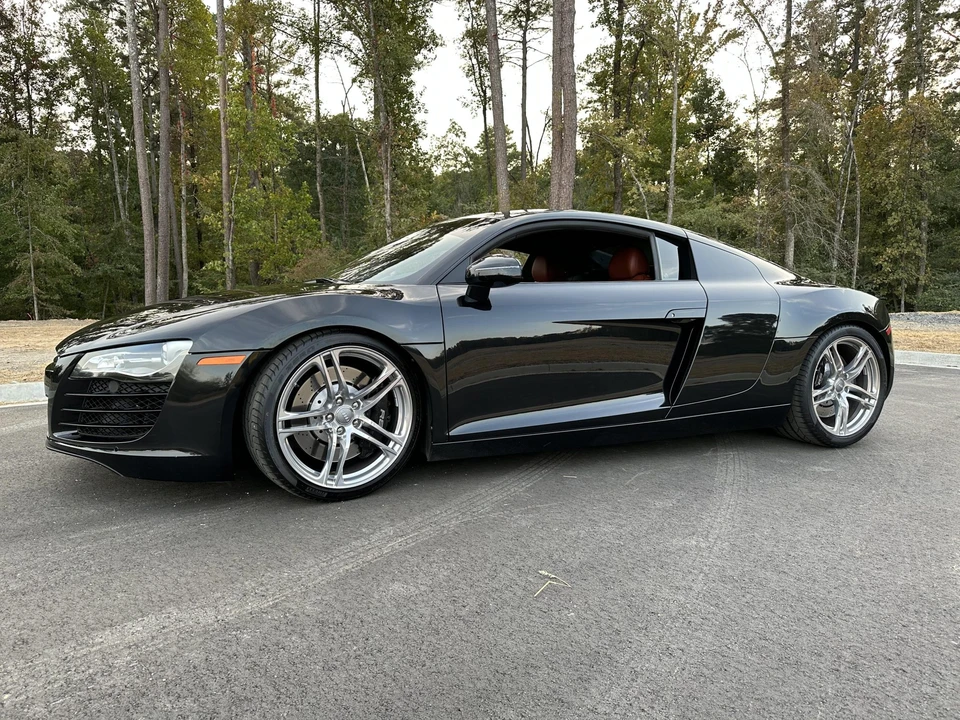 2009 Audi 42 R8 - Image 2 of 31