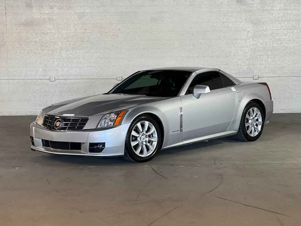 2009 Cadillac XLR - Image 10 of 31