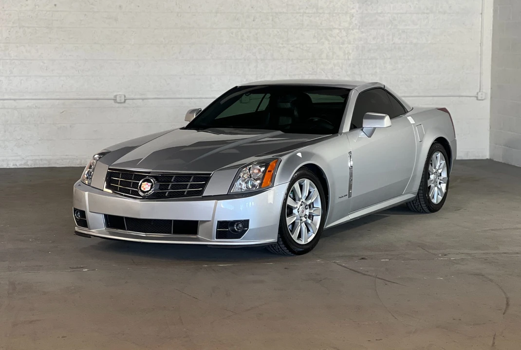 2009 Cadillac XLR - Image 5 of 31