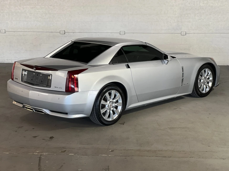 2009 Cadillac XLR - Image 28 of 31