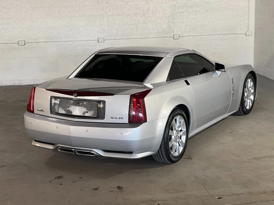 2009 Cadillac XLR - Image 26 of 31