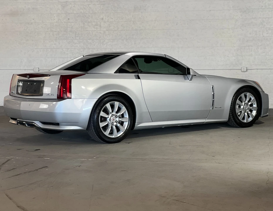 2009 Cadillac XLR - Image 30 of 31