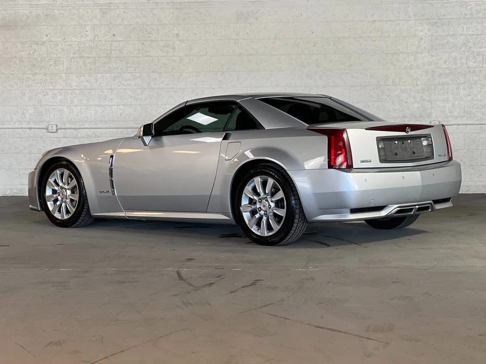 2009 Cadillac XLR - Image 16 of 31