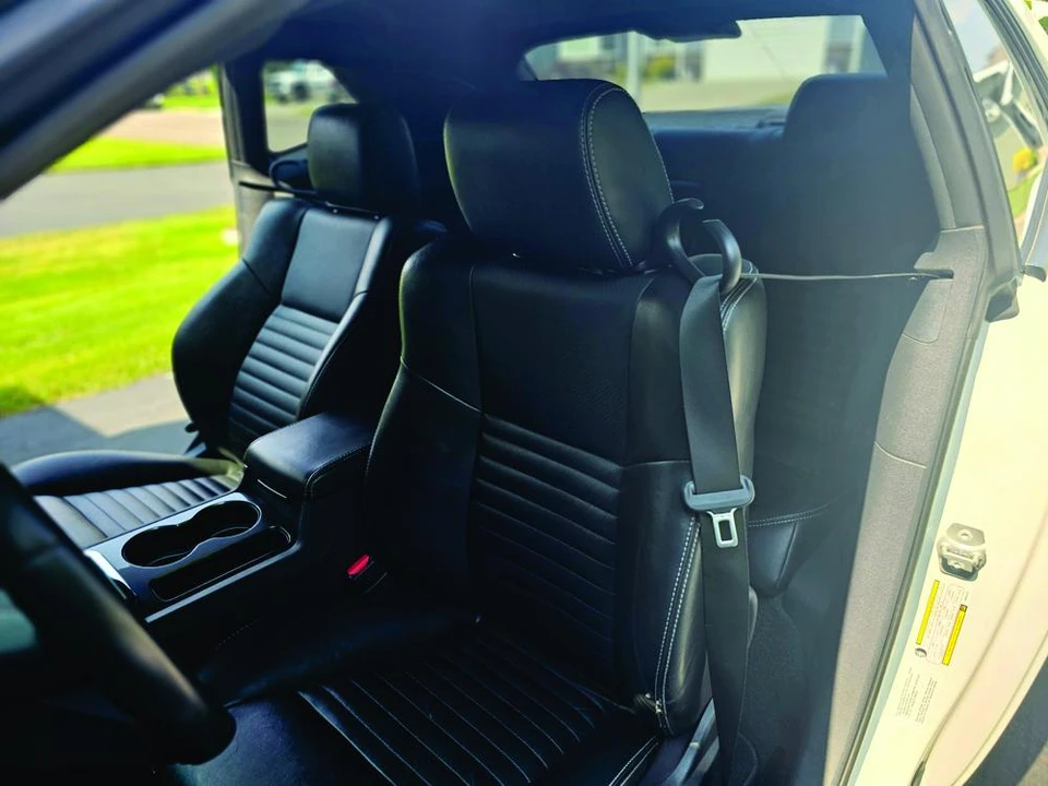 2009 Dodge Challenger 3rd Gen - Image 14 of 31