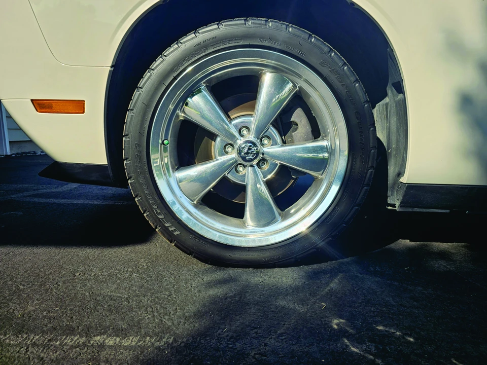 2009 Dodge Challenger 3rd Gen - Image 10 of 31