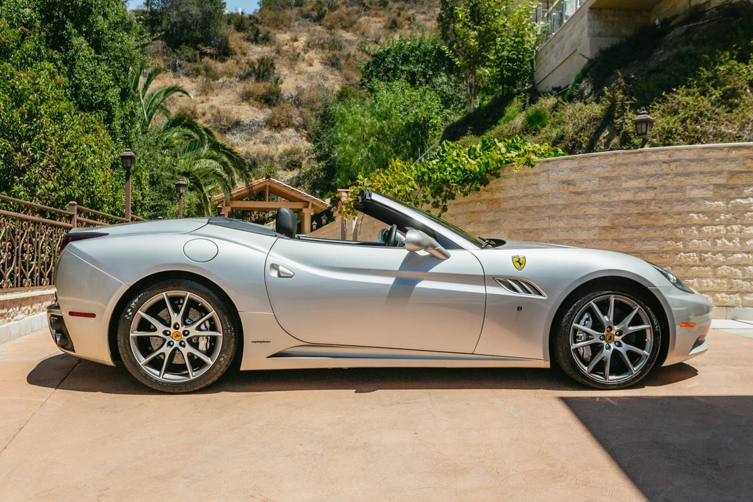 2009 Ferrari California - Image 13 of 31