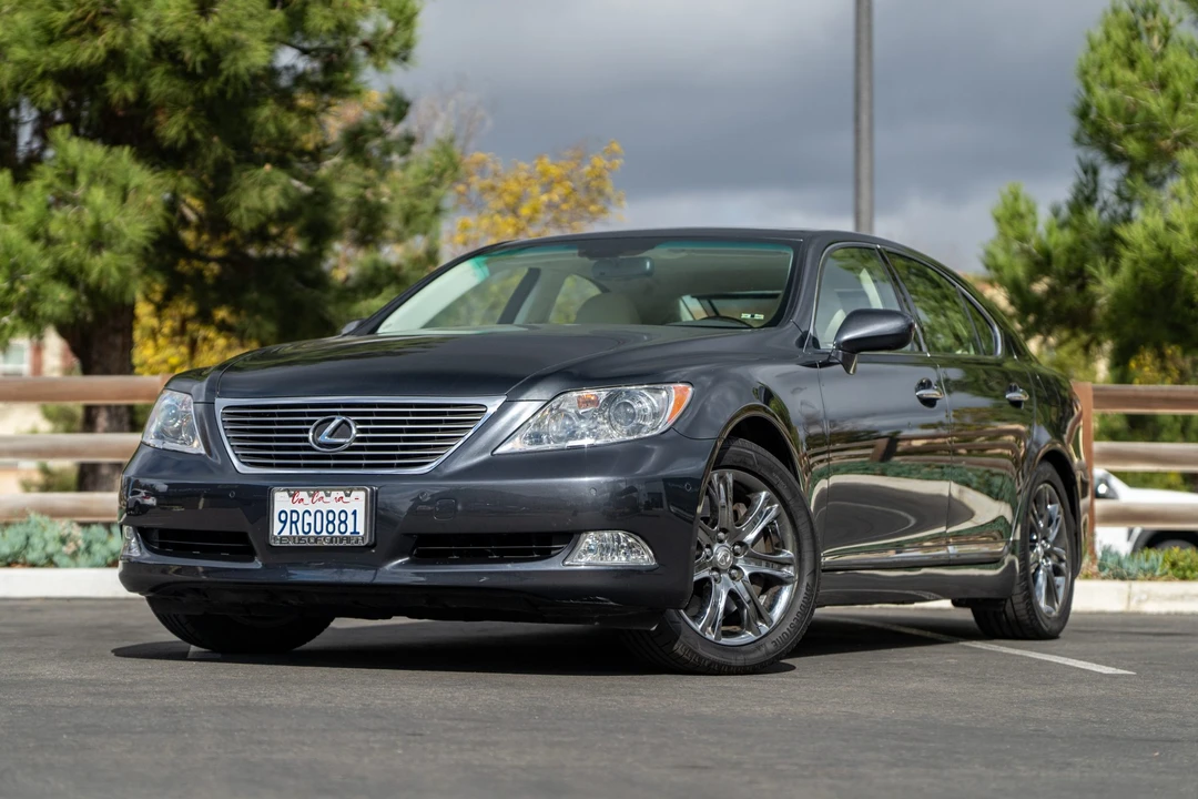 2009 Lexus LS 4th Gen - Image 2 of 31