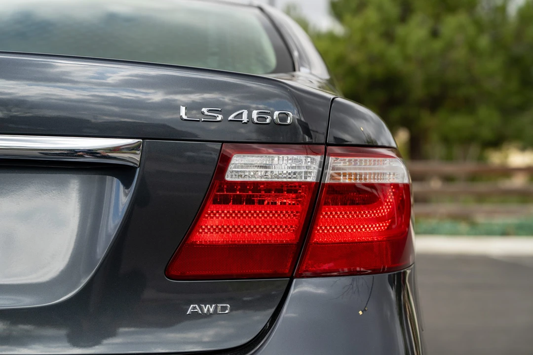 2009 Lexus LS 4th Gen - Image 17 of 31