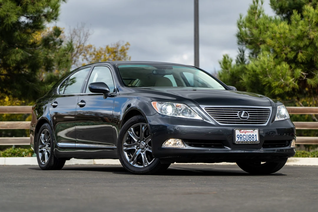 2009 Lexus LS 4th Gen - Image 4 of 31
