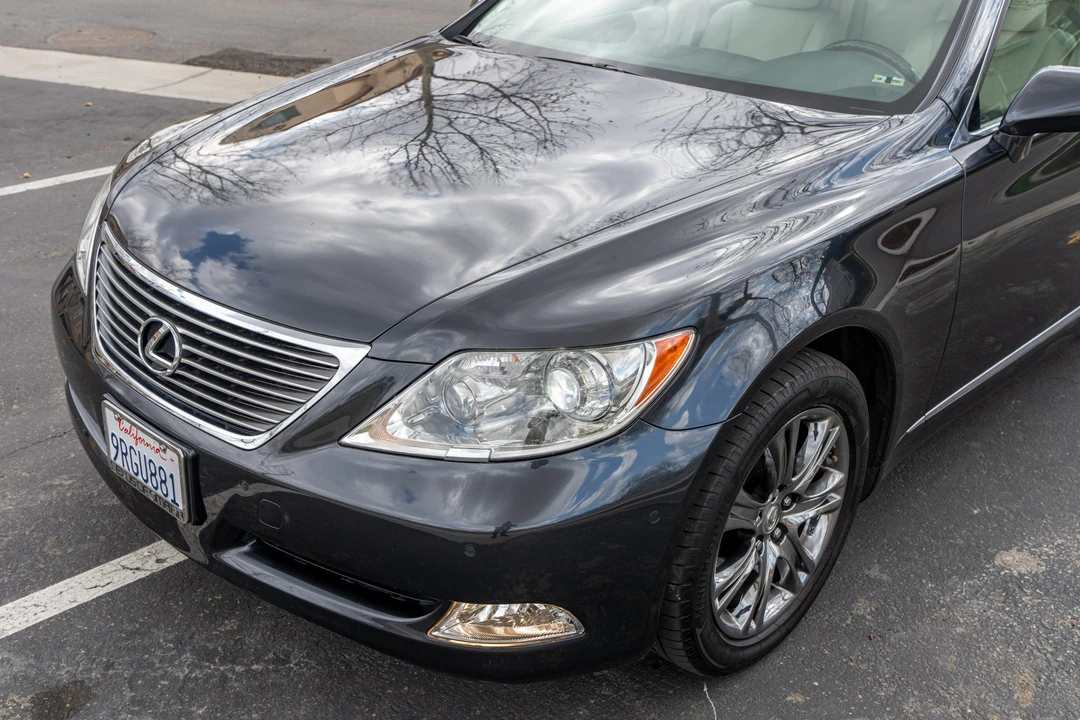 2009 Lexus LS 4th Gen - Image 10 of 31