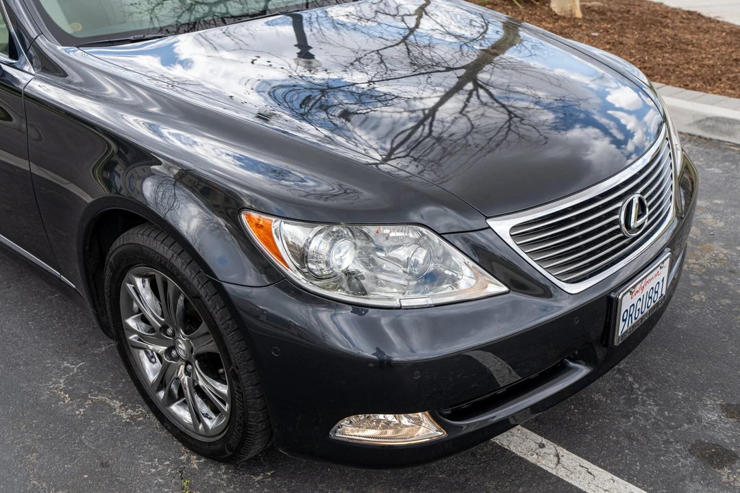 2009 Lexus LS 4th Gen - Image 11 of 31