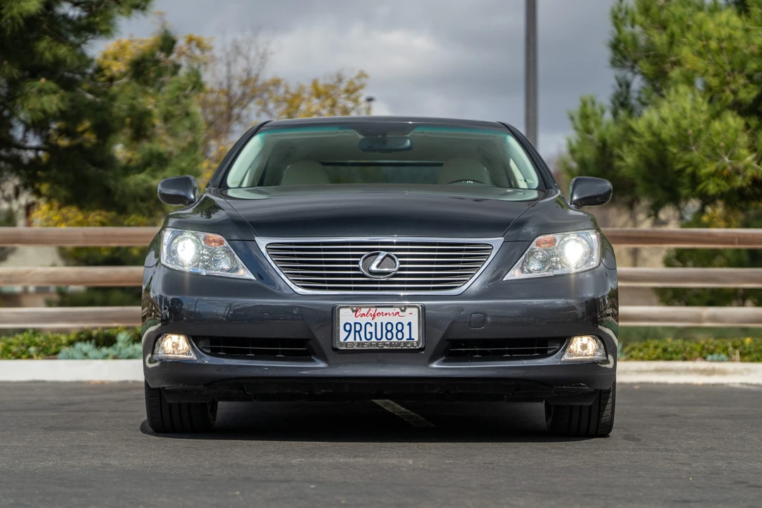 2009 Lexus LS 4th Gen - Image 3 of 31