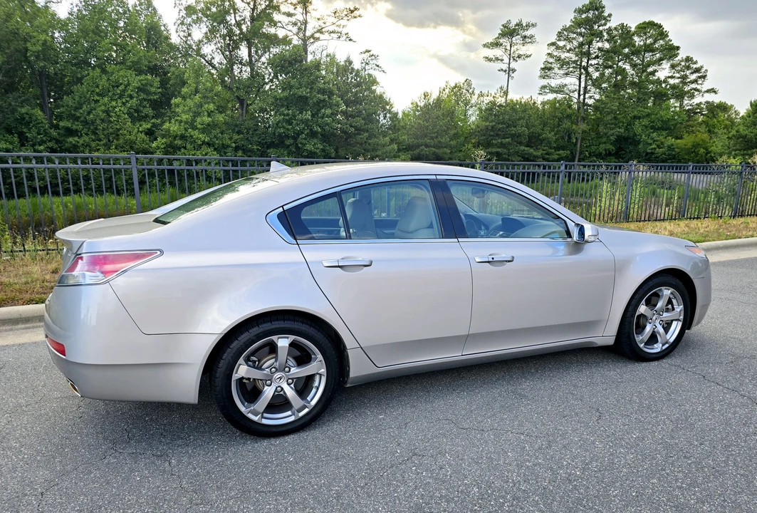2010 Acura TL 4th Gen - Image 29 of 31