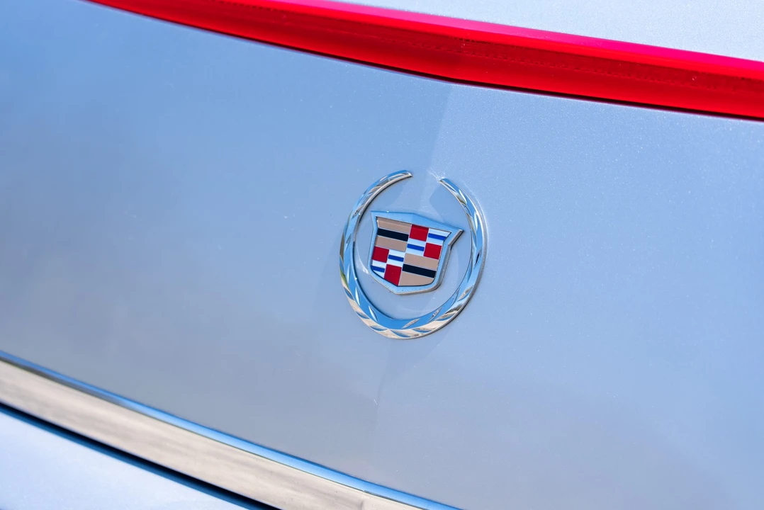 2010 Cadillac DTS - Image 22 of 31