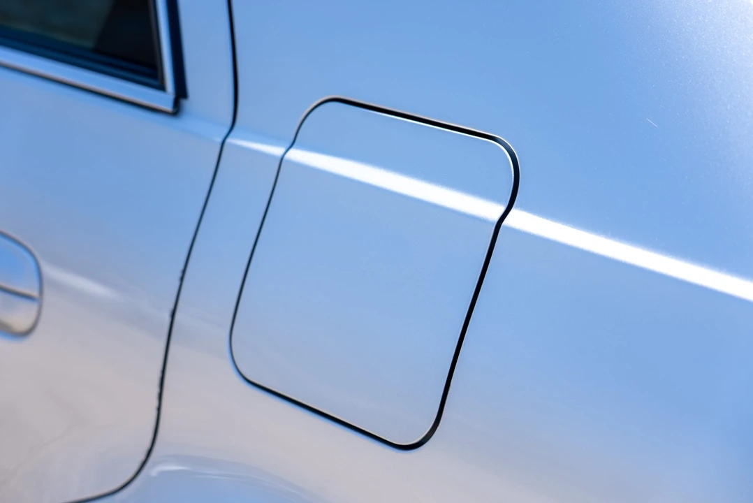 2010 Cadillac DTS - Image 16 of 31