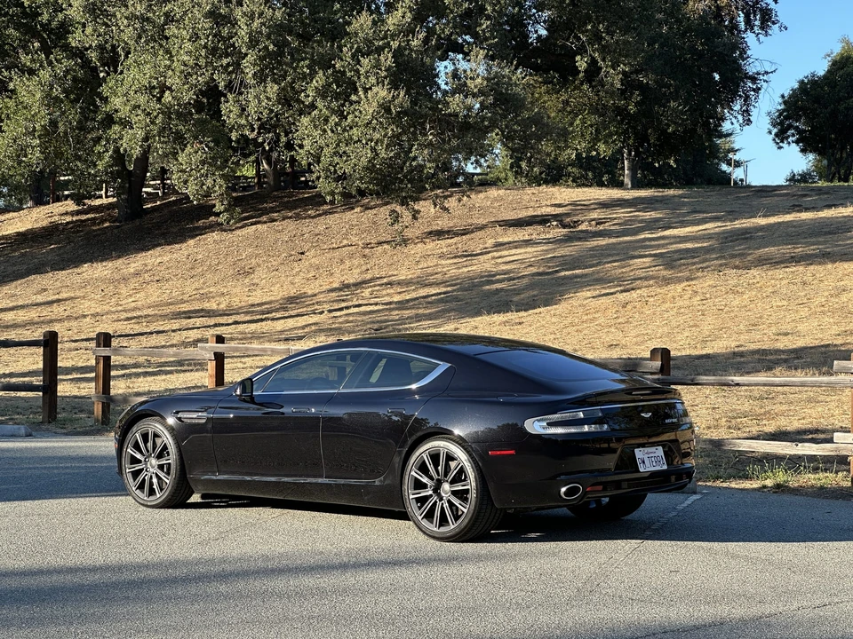 2011 Aston Martin Rapide - Image 7 of 31