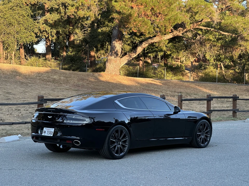 2011 Aston Martin Rapide - Image 14 of 31