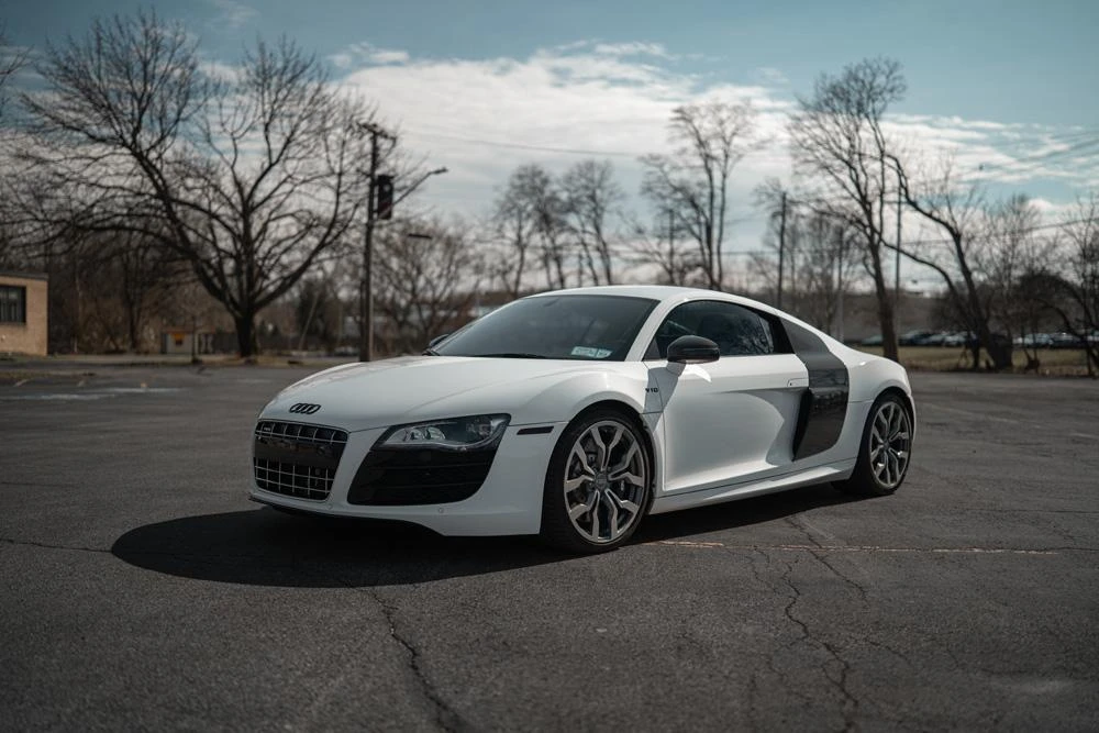 2011 Audi 42 R8 - Image 2 of 31