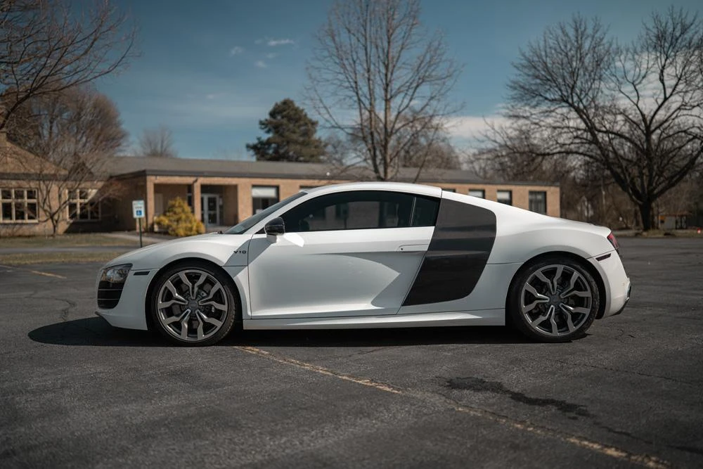 2011 Audi 42 R8 - Image 3 of 31