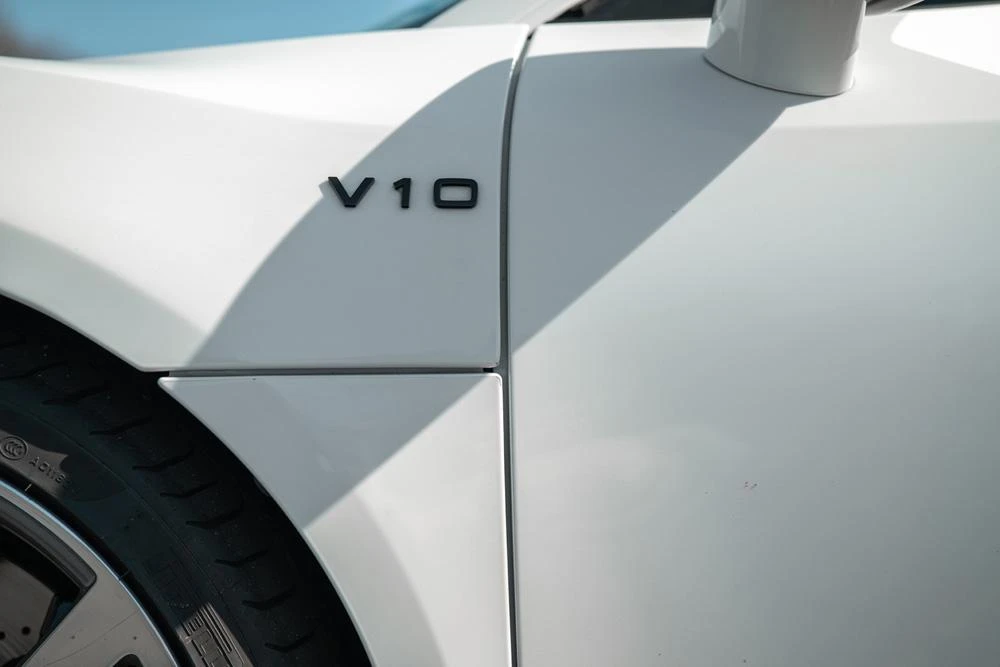 2011 Audi 42 R8 - Image 24 of 31