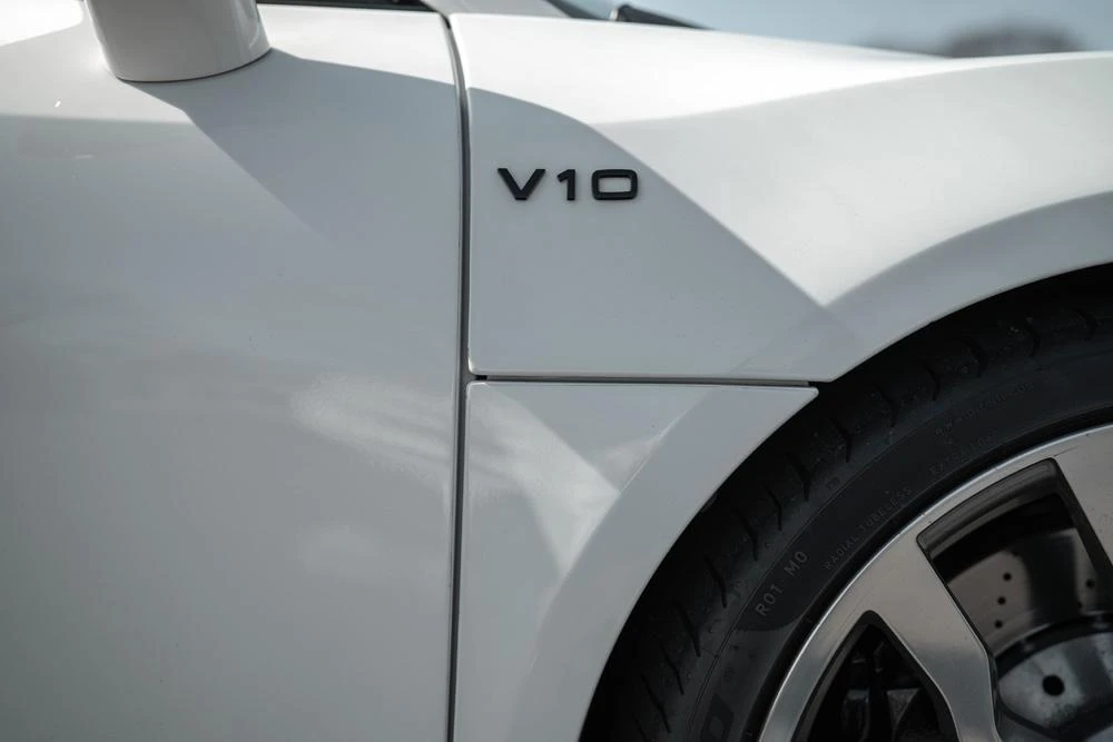 2011 Audi 42 R8 - Image 25 of 31