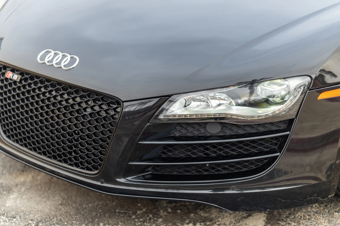 2011 Audi 42 R8 - Image 25 of 31
