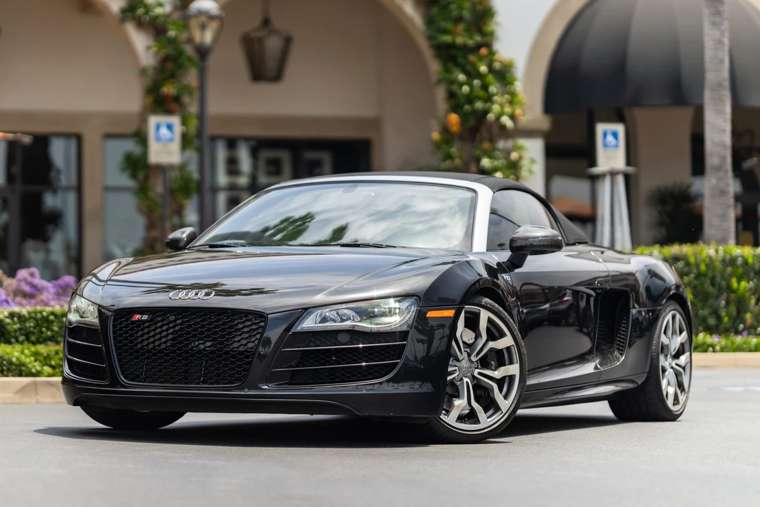 2011 Audi 42 R8 - Image 2 of 31
