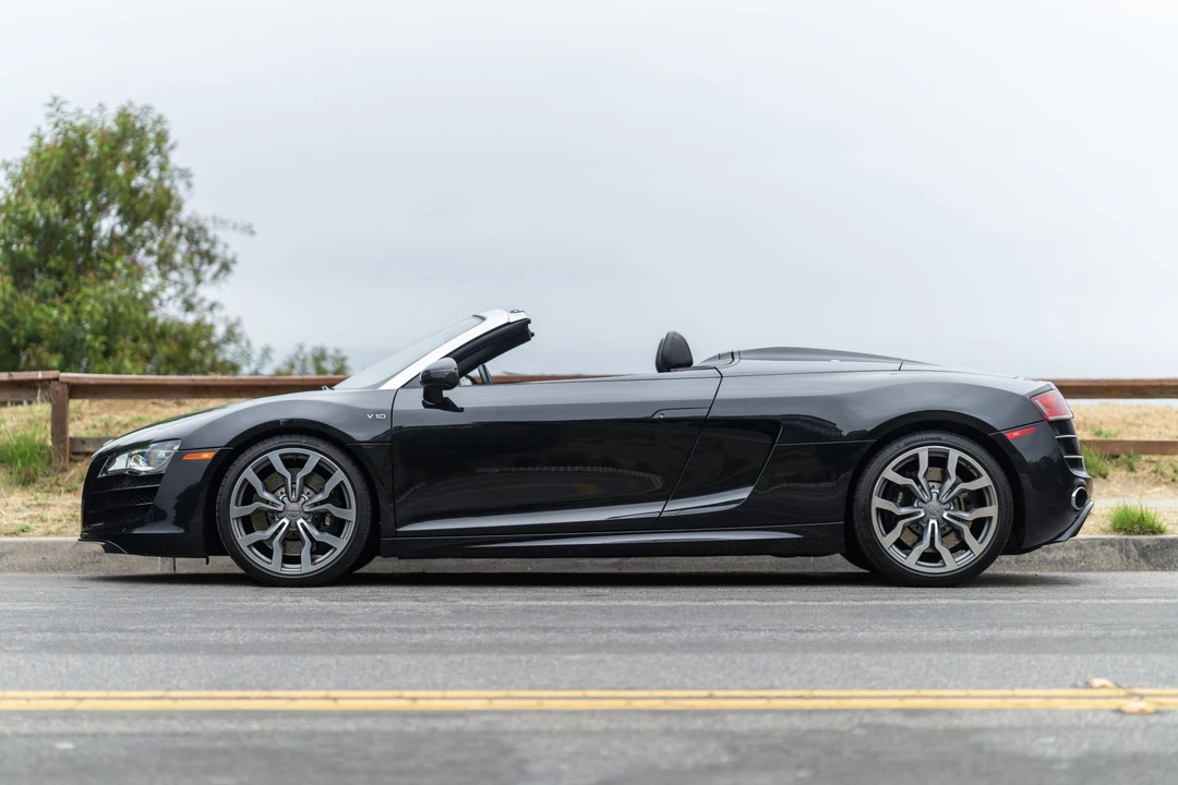 2011 Audi 42 R8 - Image 16 of 31