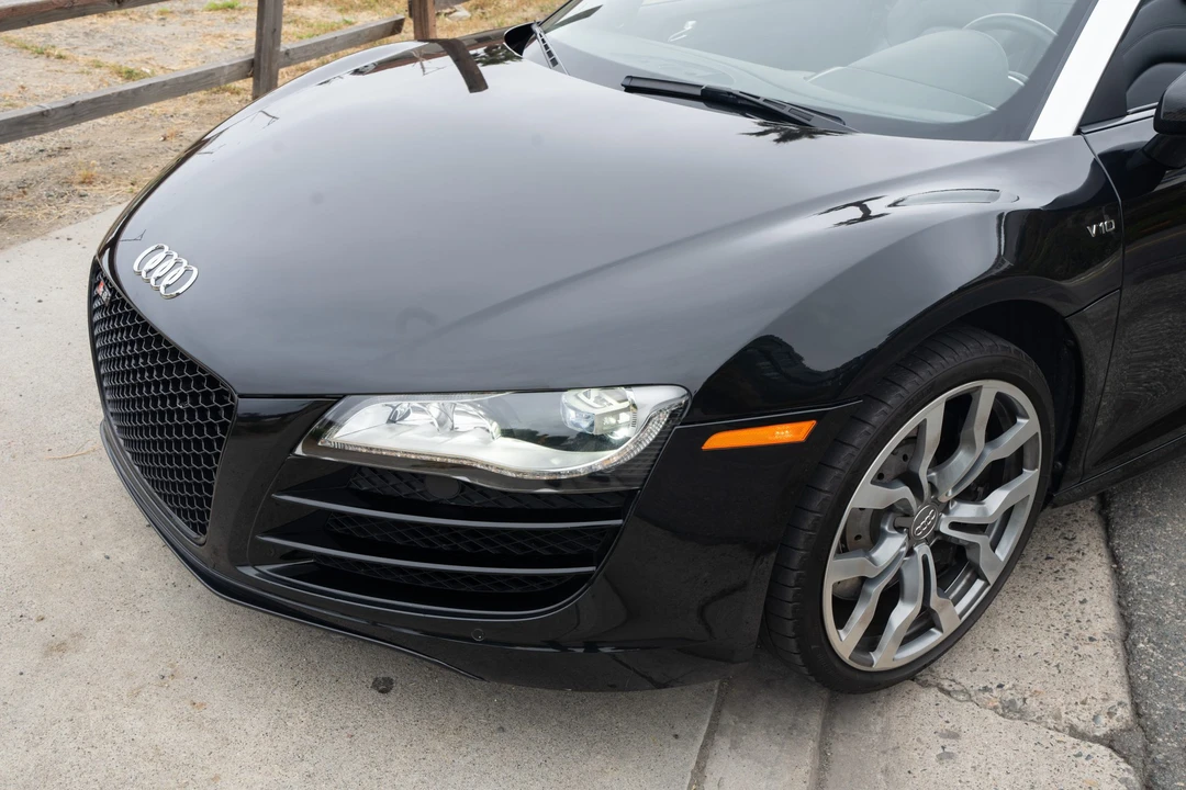 2011 Audi 42 R8 - Image 26 of 31