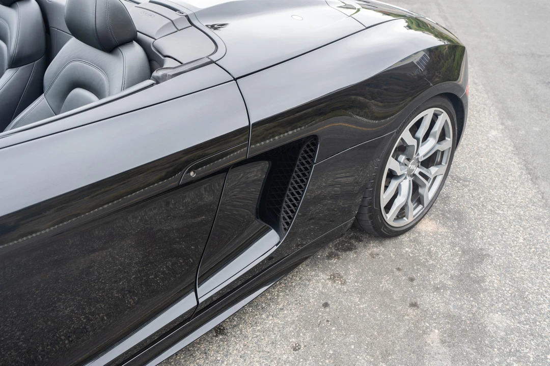2011 Audi 42 R8 - Image 30 of 31