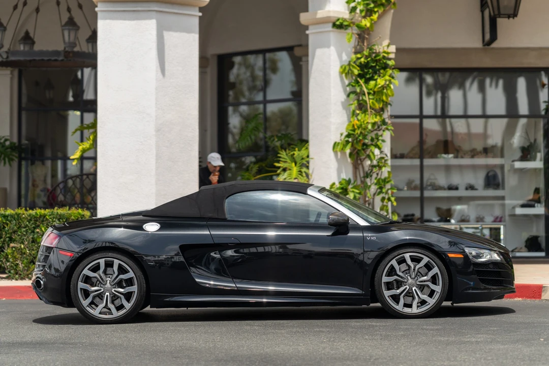 2011 Audi 42 R8 - Image 5 of 31