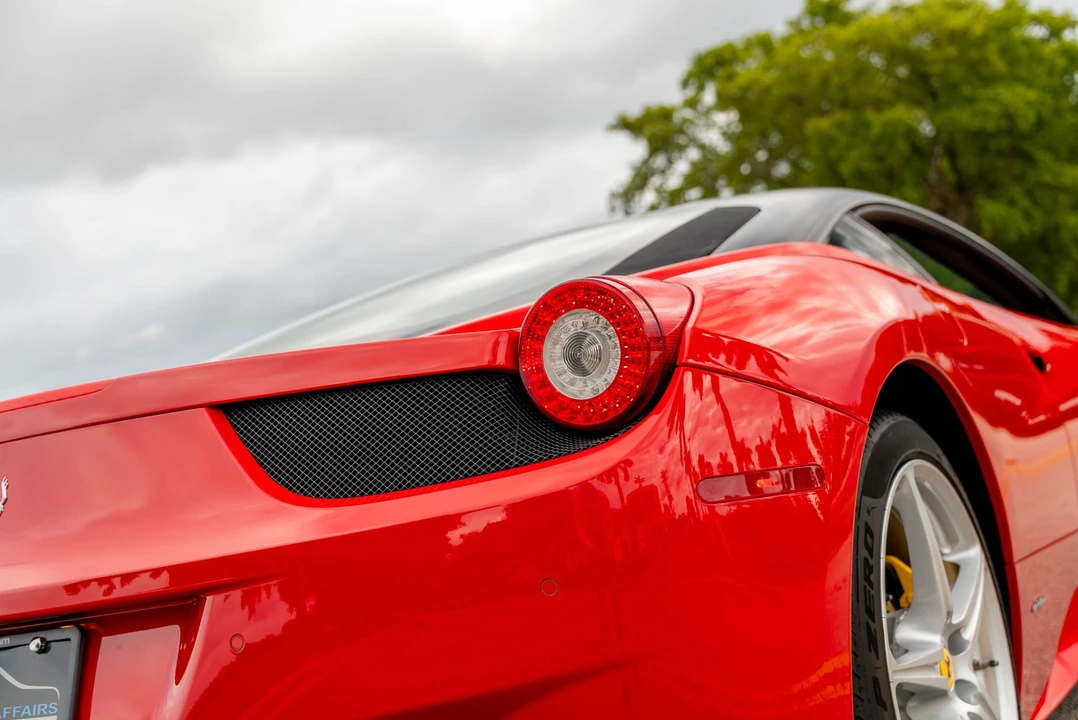 2011 Ferrari 458 Italia - Image 24 of 31