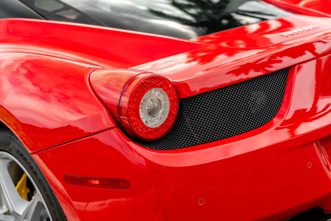 2011 Ferrari 458 Italia - Image 25 of 31