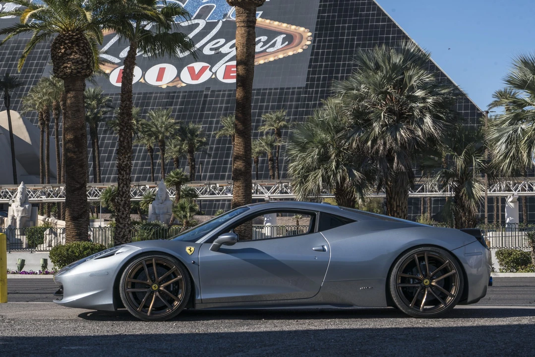 2011 Ferrari 458 Italia - Image 16 of 31