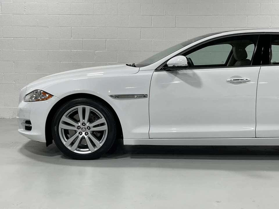 2011 Jaguar X351 XJ - Image 24 of 31