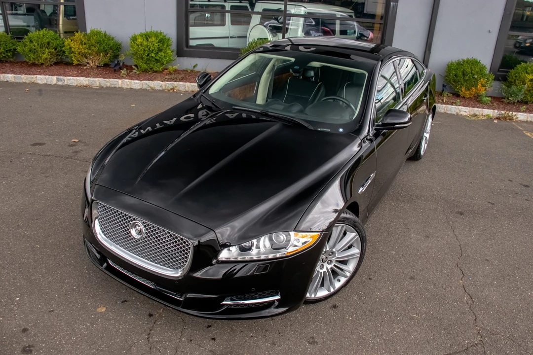 2011 Jaguar X351 XJ - Image 2 of 31