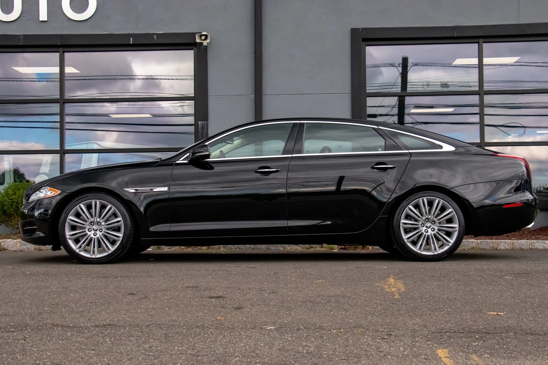 2011 Jaguar X351 XJ - Image 6 of 31