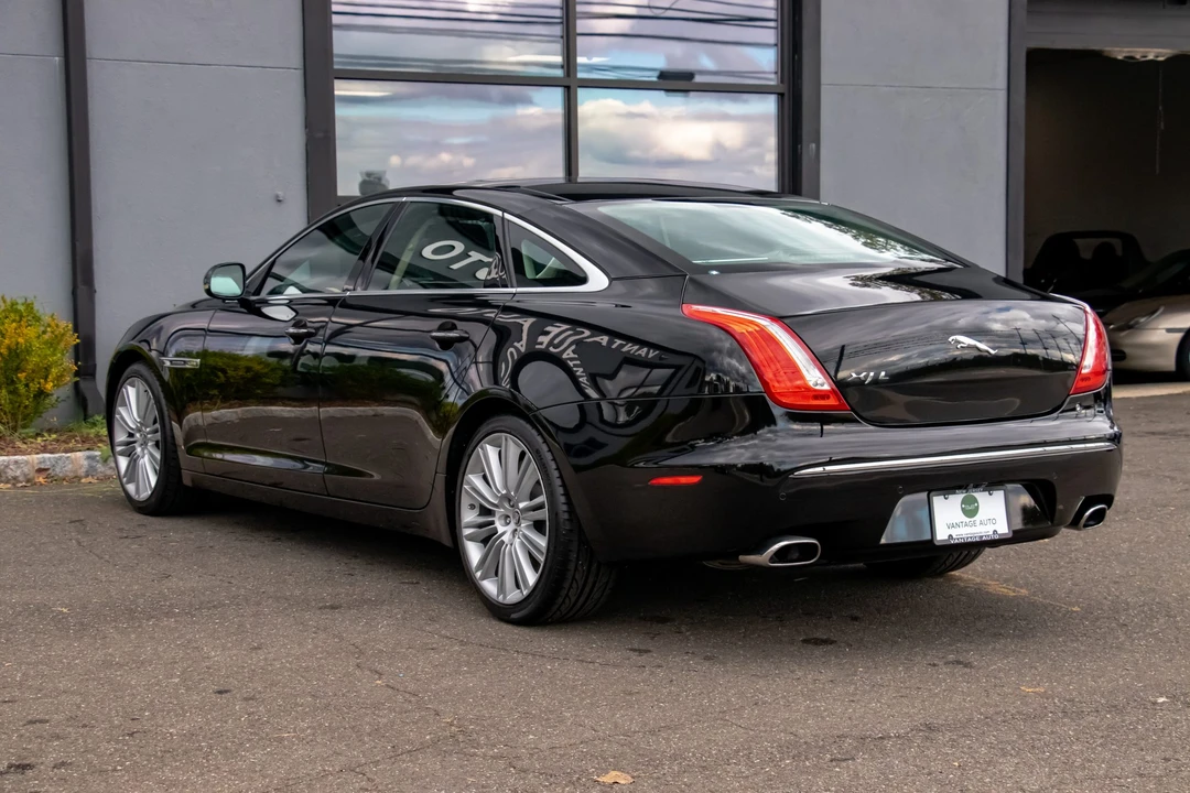 2011 Jaguar X351 XJ - Image 8 of 31