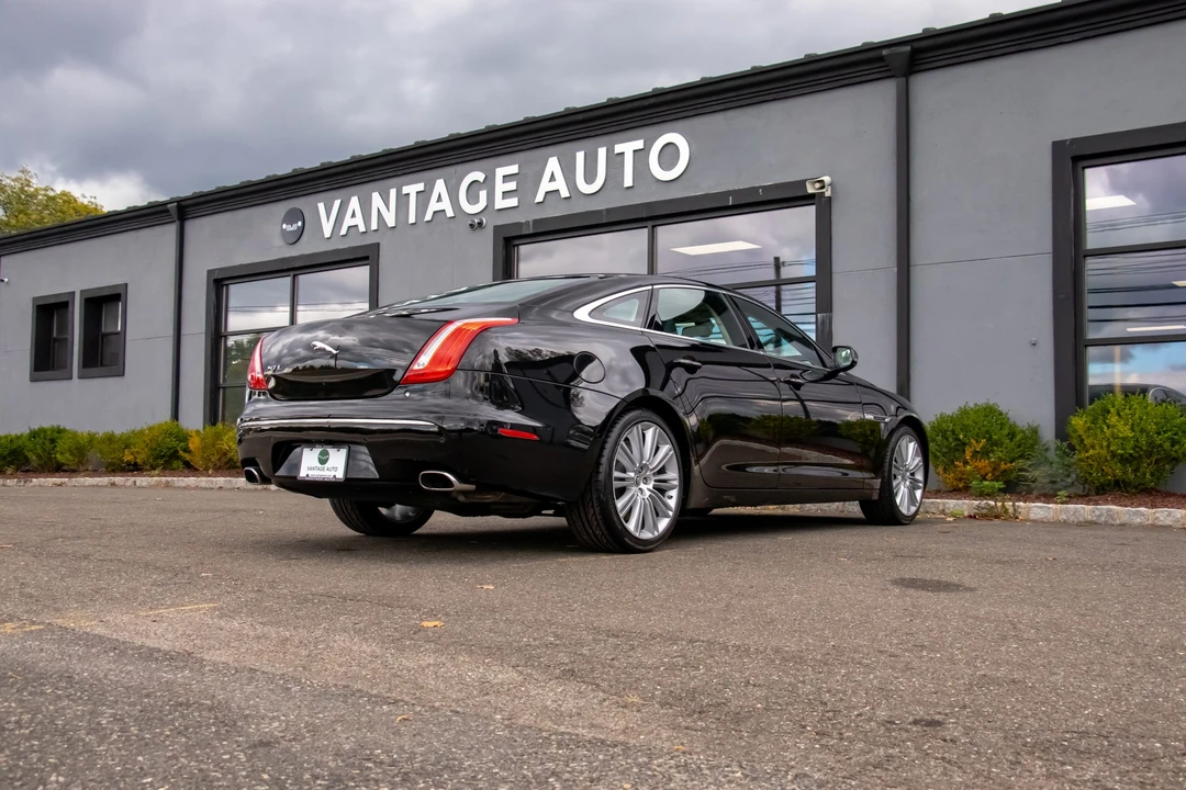 2011 Jaguar X351 XJ - Image 13 of 31