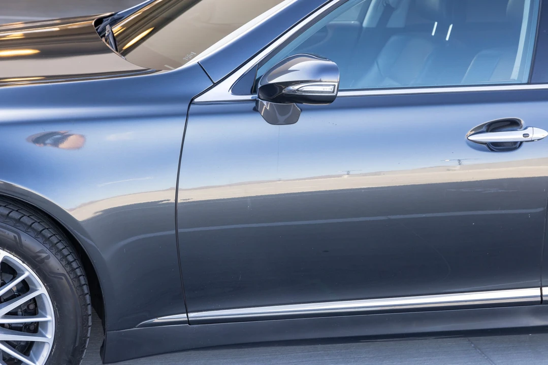 2011 Lexus LS 4th Gen - Image 21 of 31