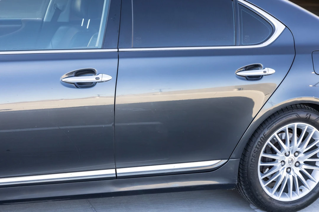 2011 Lexus LS 4th Gen - Image 23 of 31