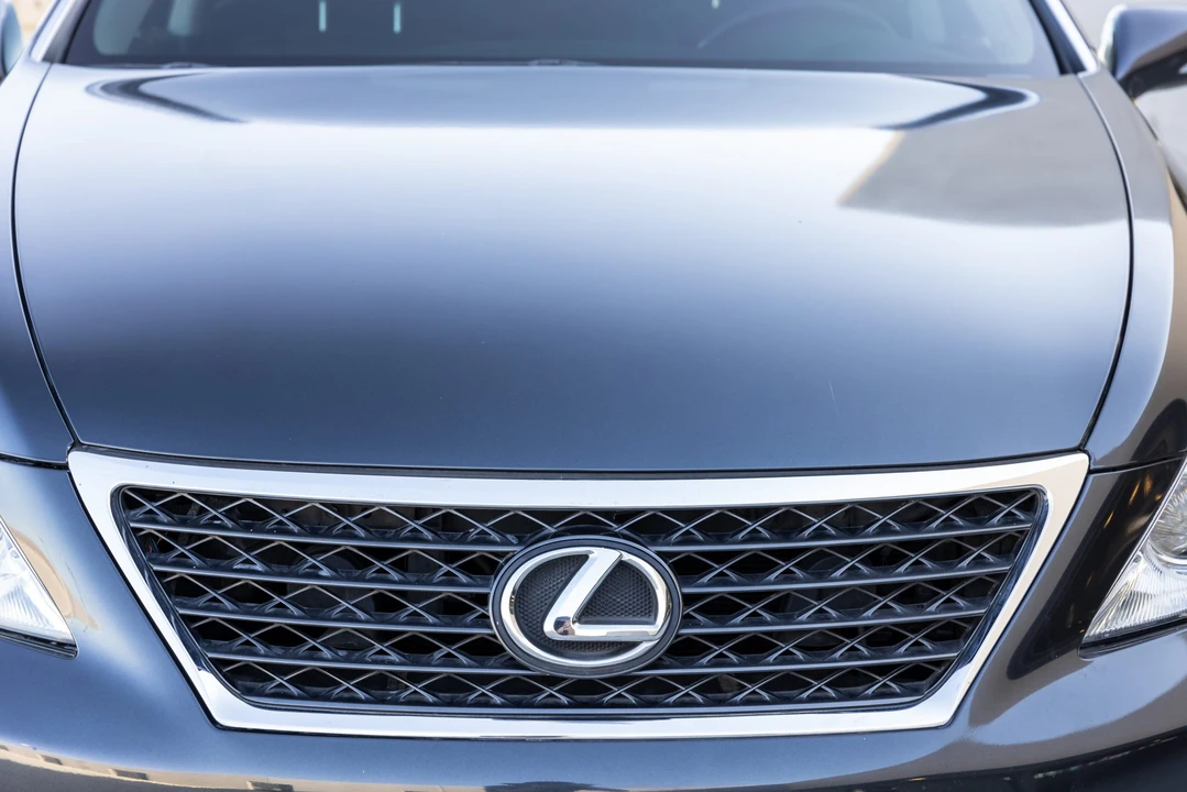 2011 Lexus LS 4th Gen - Image 12 of 31