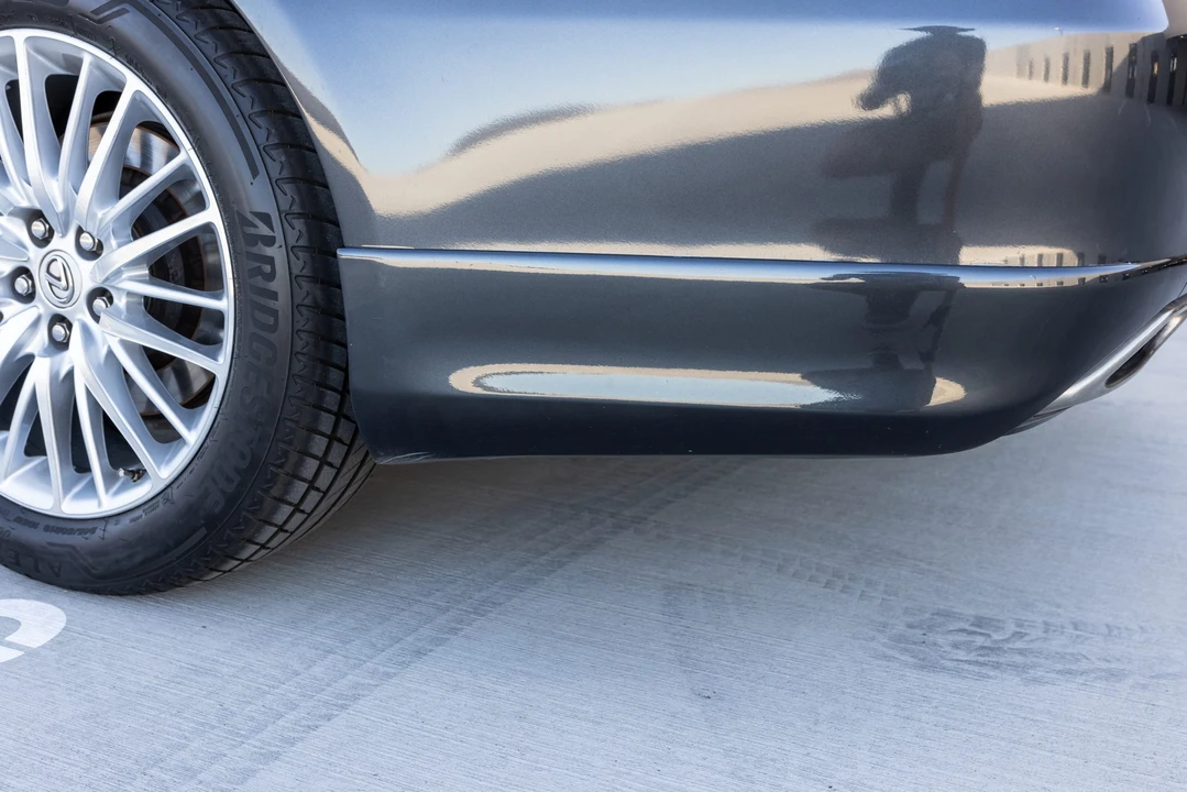 2011 Lexus LS 4th Gen - Image 27 of 31