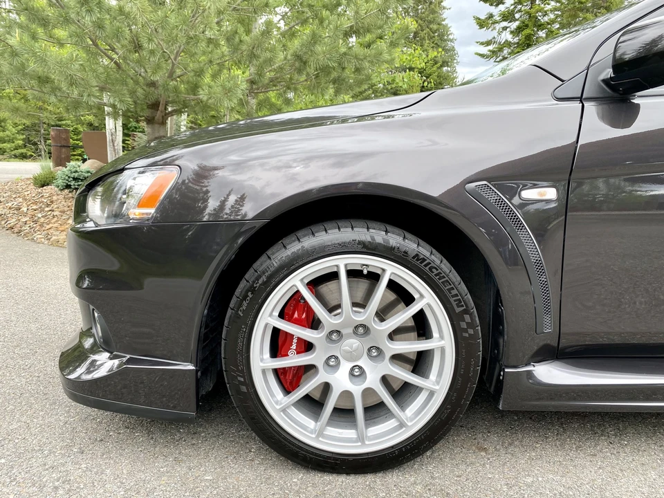 2011 Mitsubishi Lancer Evolution X 9th Gen - Image 14 of 31